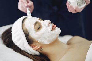面部療程完整攻略：解開肌膚煥發光彩的秘密
